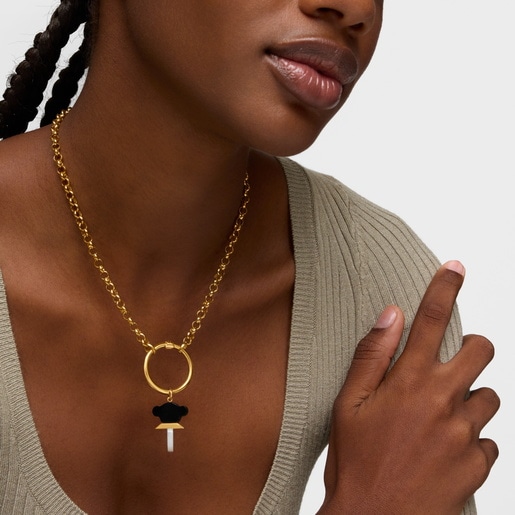 תליון Sweet Dolls בגודל 25 מ"מ מכסף בציפוי זהב 18 קראט עם אם הפנינה ואבן אוניקס