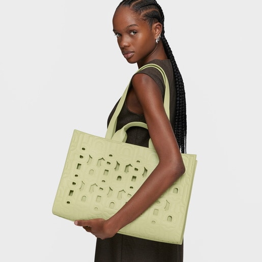 حقيبة تسوُّق Amaya كبيرة الحجم باللون الأخضر من تشكيلة TOUS MANIFESTO CUT