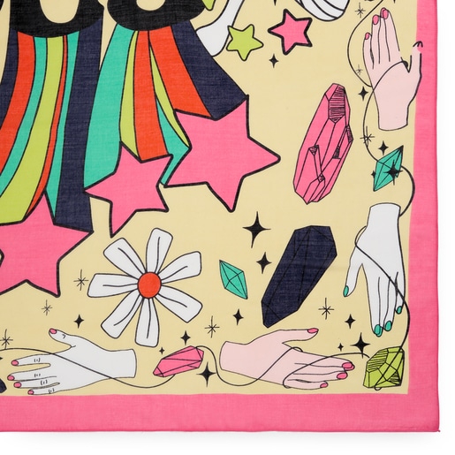 צעיף TOUS Magic Flowers מבד מודל בצבע בז'