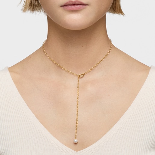 Hold Oval short gold Necklace with cultured pearl
