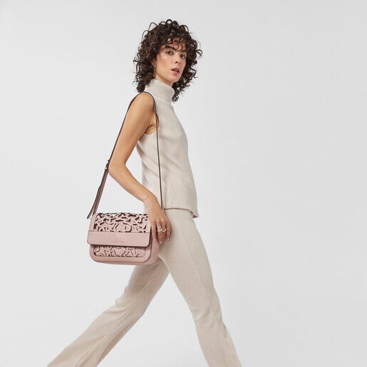 Розовая сумка-кроссбоди Amaya Kaos Shock