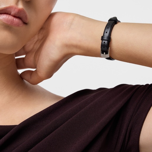 Watch with analog Swiss movement with 0.30ct in diamonds and leather bracelet Les Classiques Mini