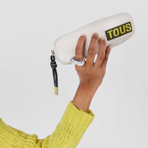 ベージュのケース TOUS Carol Soft