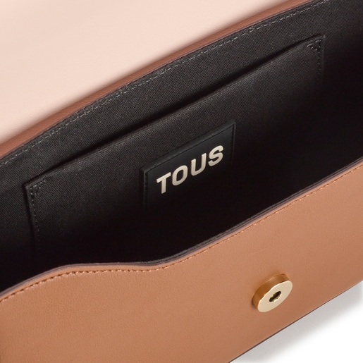 حقيبة Kaos Icon متوسطة الحجم ذات حزام يلتف حول الجسم باللون البيج