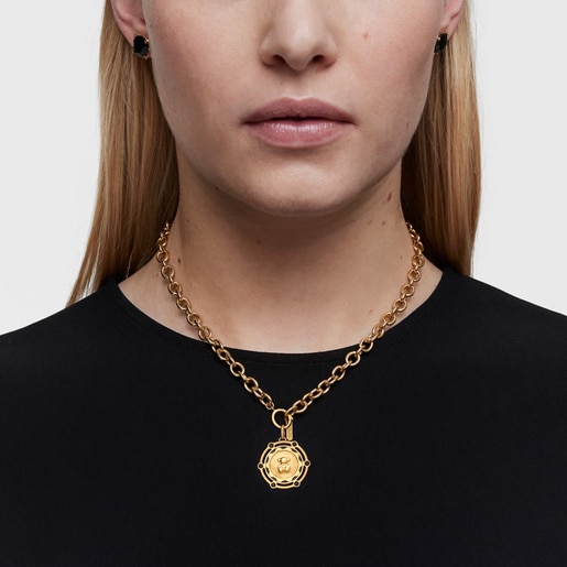 Bear Medallion pendant with 18kt gold plating over silver and onyx details Cachito Mío