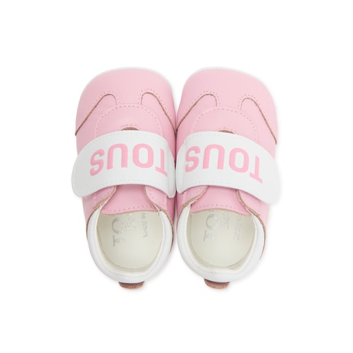 Baby booties in Mini pink