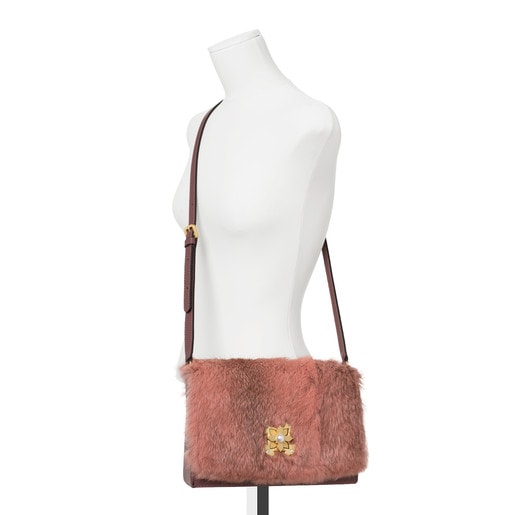 Średniej wielkości różowa skórzana torebka na ramię z kolekcji Rossie Warm