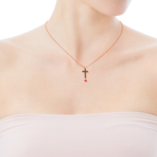 Collar de plata vermeil rosa, espinela y rubí motivo cruz Motif