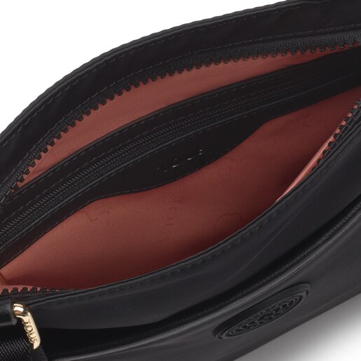 Black Flat Doromy Crossbody bag