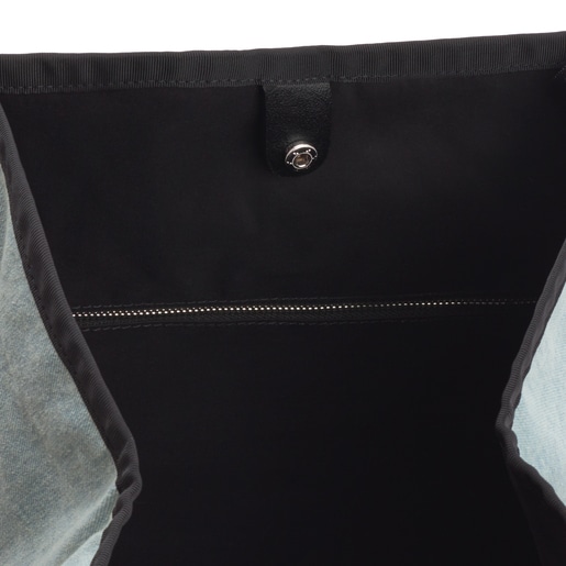 Shopping kabelka z kolekce T Colors ve stříbrné barvě, s džínovým vzorem a flitry