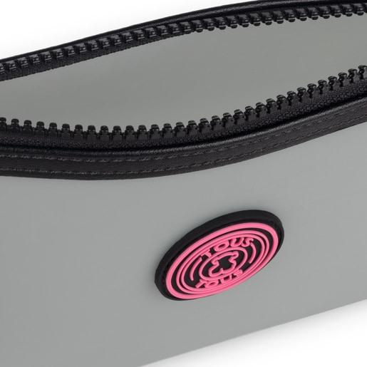 Серая косметичка TOUS Rubber