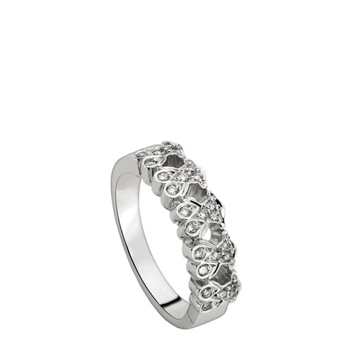 White Gold Puppies Ring with Diamond