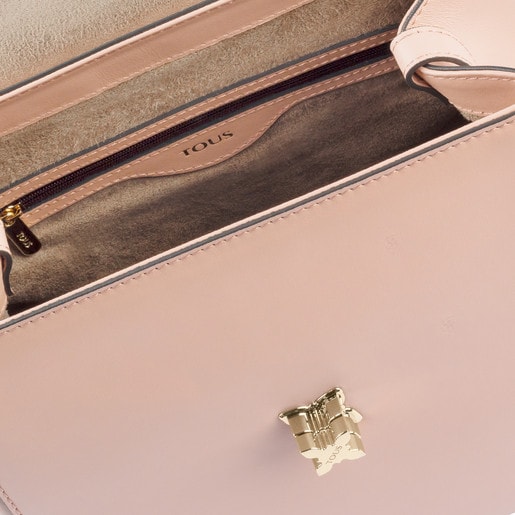 Plecak z kolekcji Liz wykonany z różowej skóry