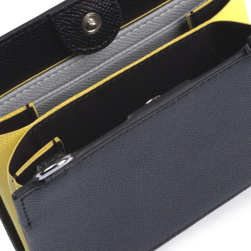 Czarny portfel-torebka na ramię z kolekcji New Essence